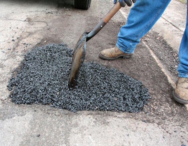 The 3 Most Common Methods Of Pothole Patching | AAA Top Quality Asphalt